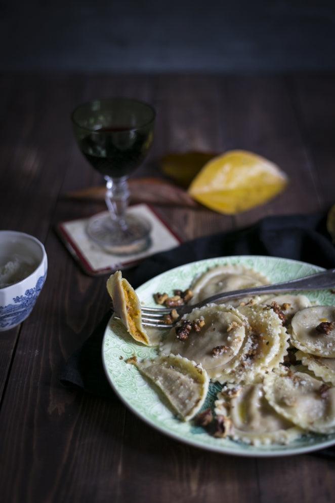 tikvini ravioli s tostiranim maslacem i orasima